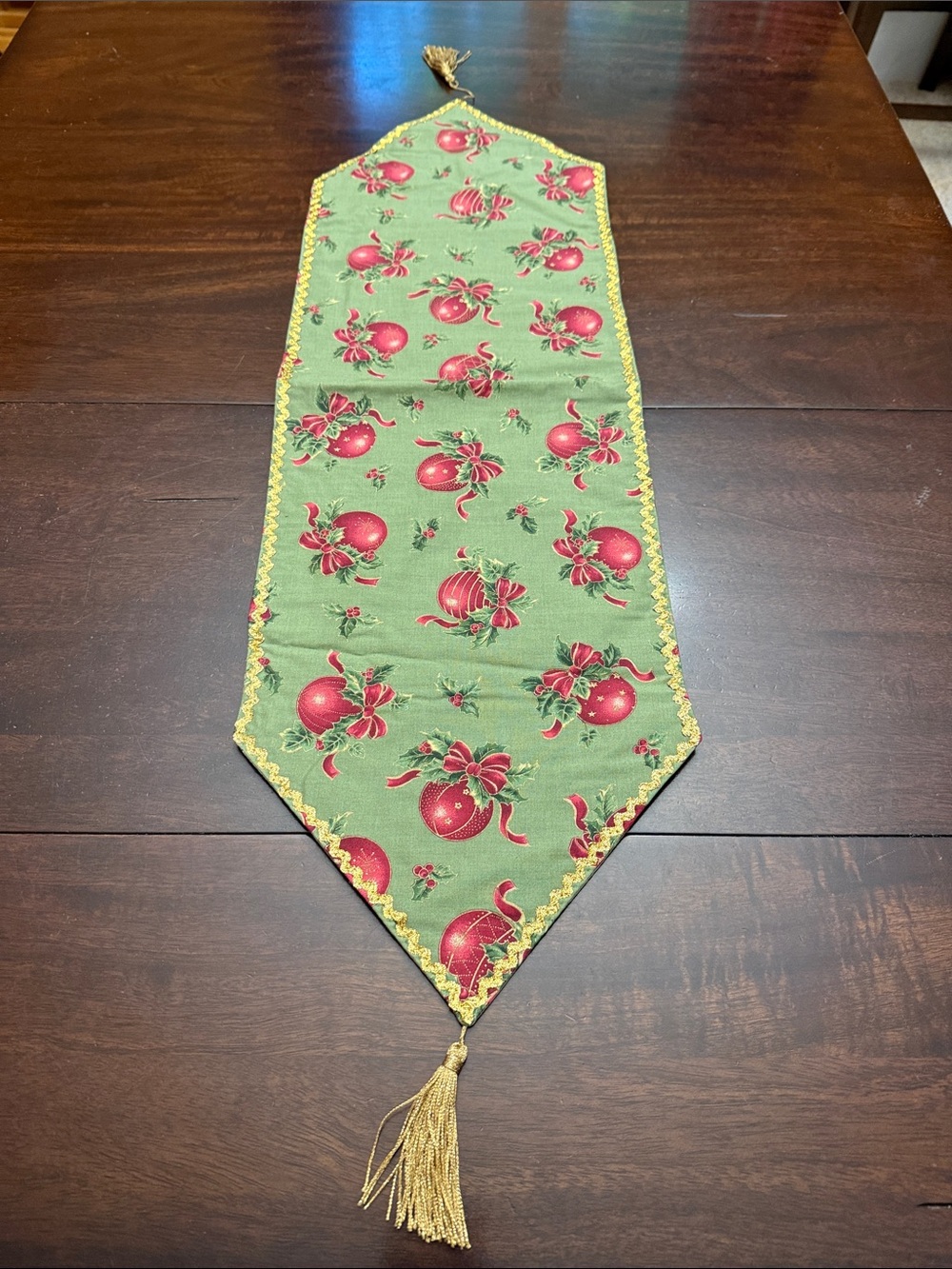 Quilted Christmas runner